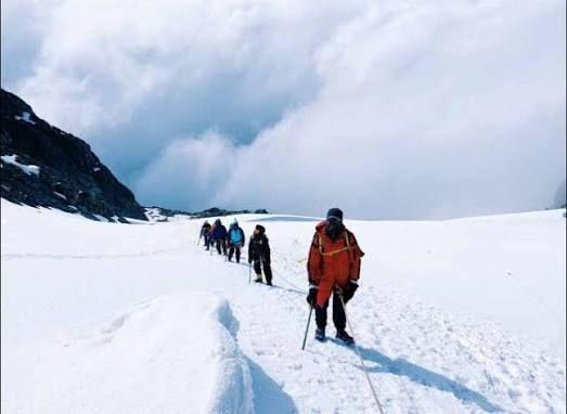 Hikers in the Rwenzori